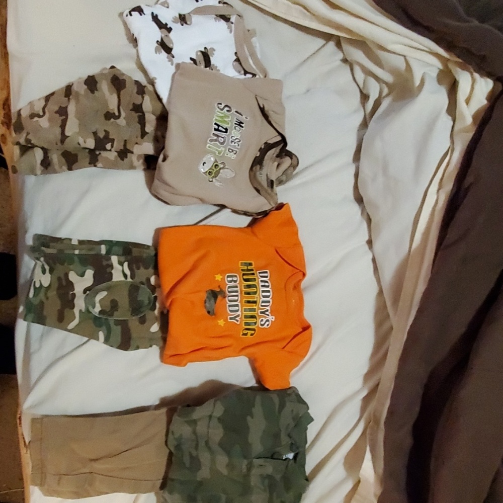 Lot of infant camo outfits